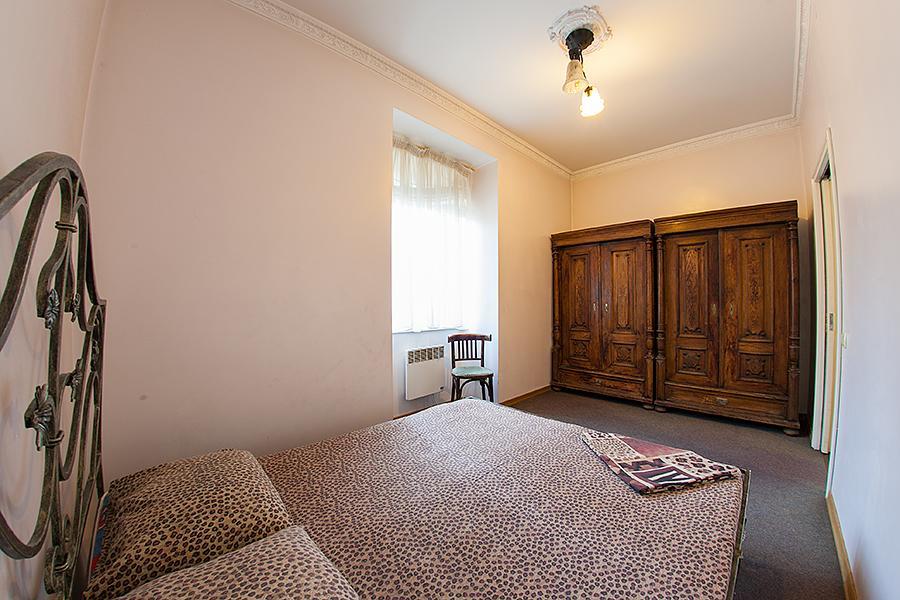 Historic Apartment Near Rynor Square Lviv Exterior foto